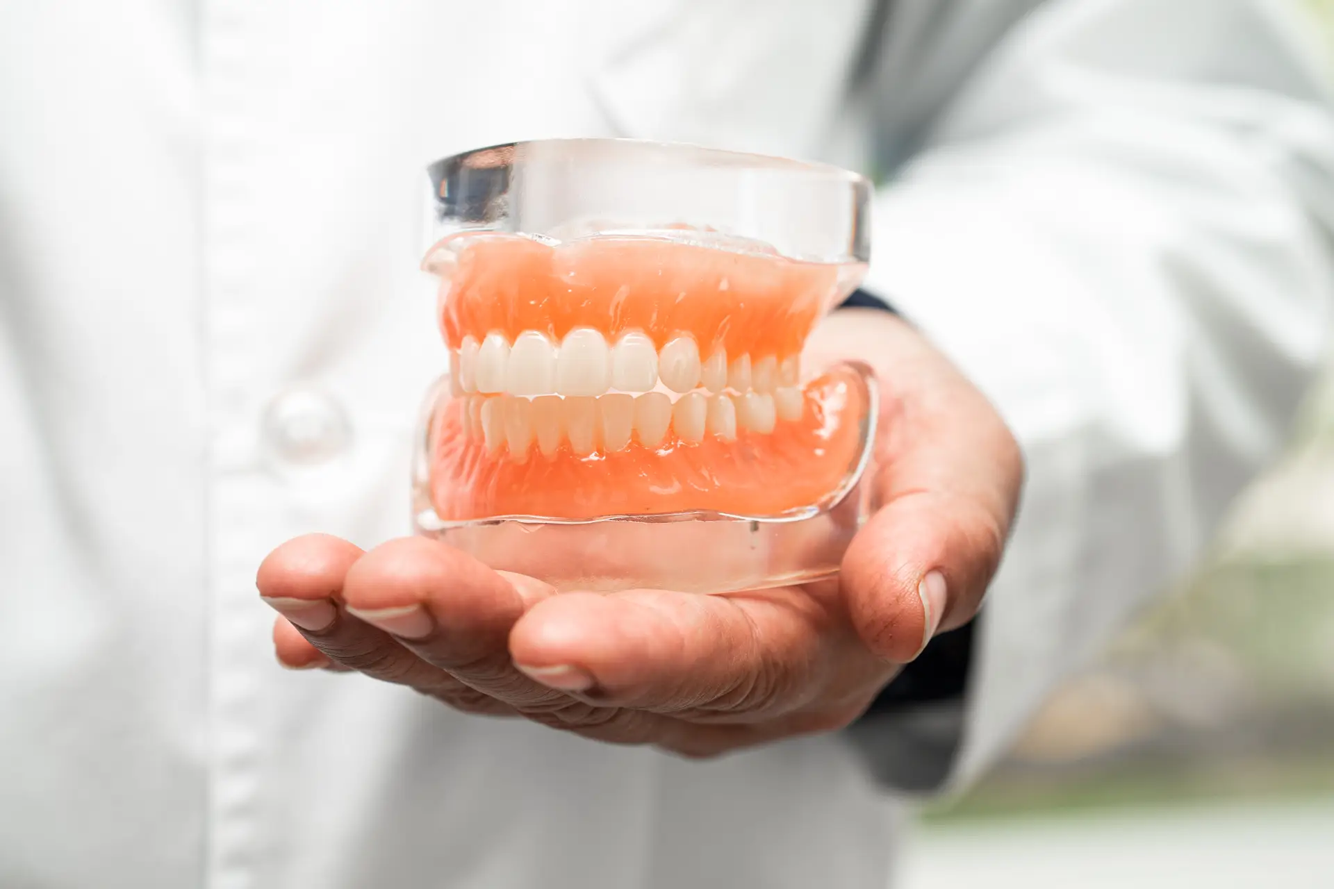 Dentures COLLEGE GATE